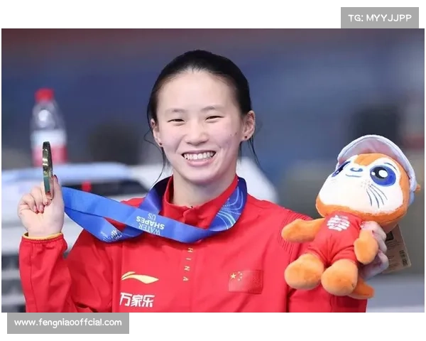 陈芋汐十米台高分夺冠谢佩铃初战失误依然摘得铜牌 陈芋汐十米台高分夺冠谢佩铃初战失误依然摘得铜牌